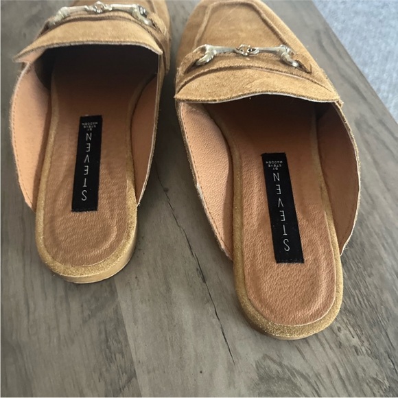Steve Madden Tan Suede Loafers Slide Sandals with Buckle - Picture 2 of 4